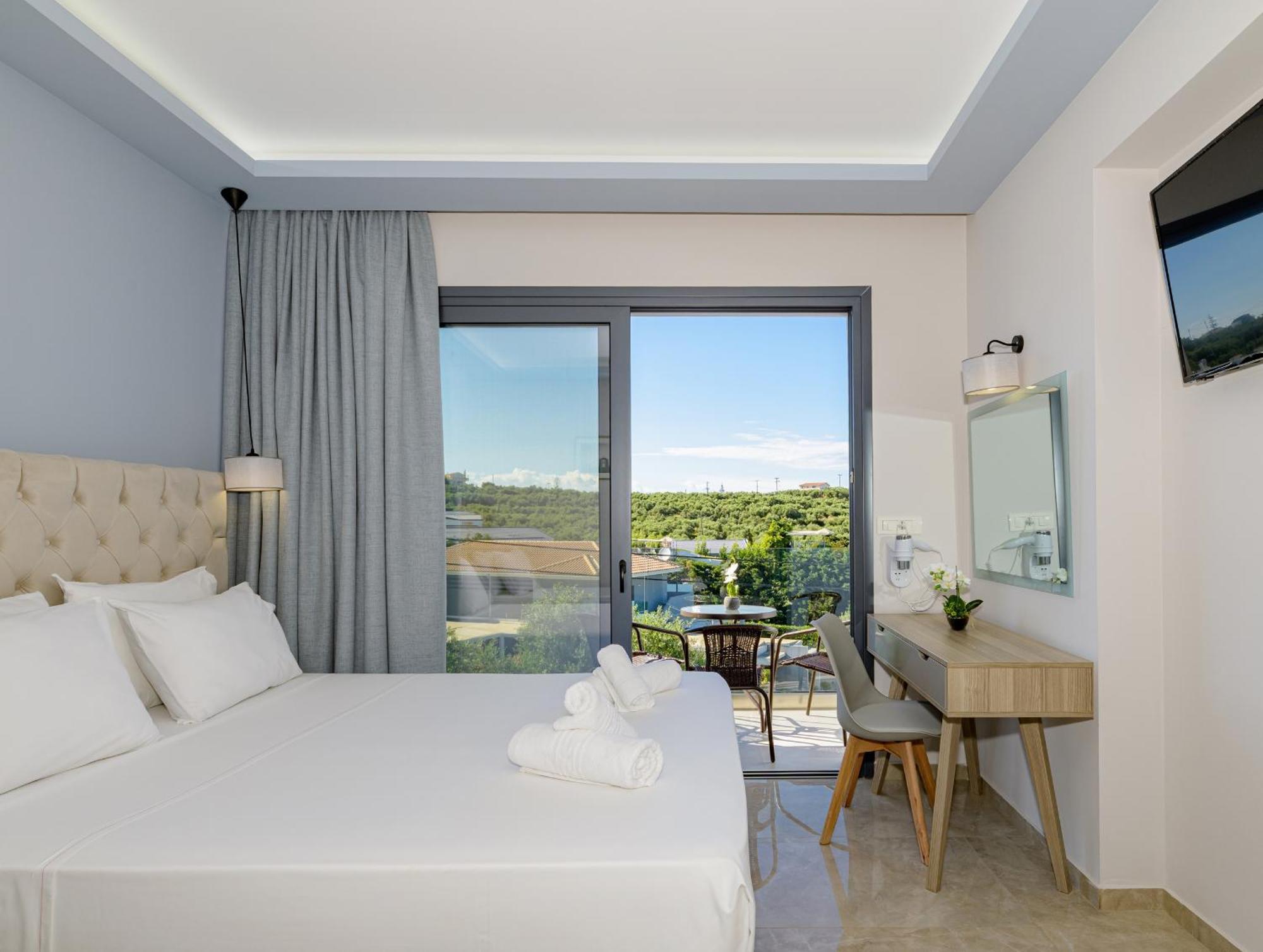 Triple Room with Balcony