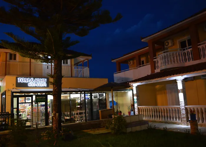 Tom & John Center Aparthotel Tsilivi 